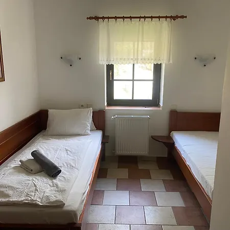 Janata 3*