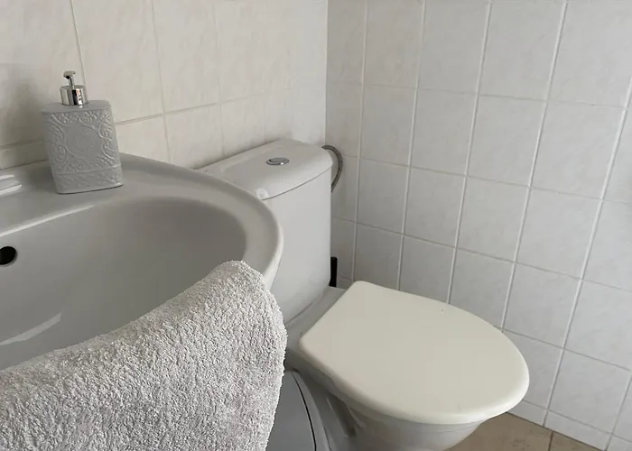 Janata Πανσιόν 3*